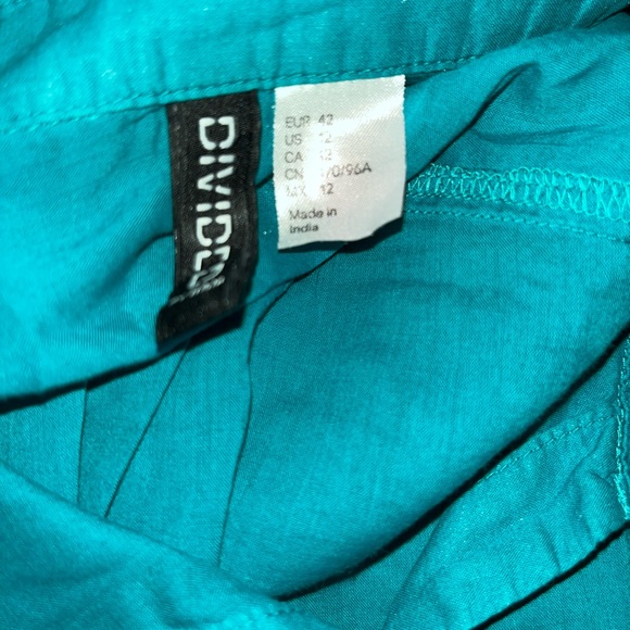 Button up - Picture 2 of 2